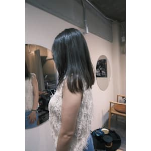 オリーブグレー