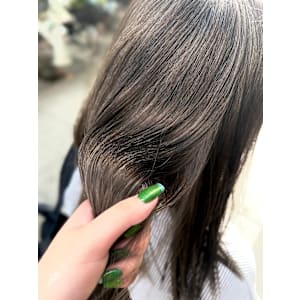 ハイライトブリーチカラー