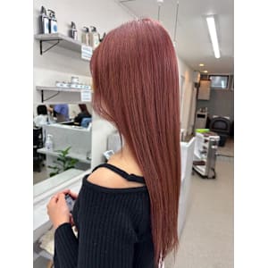 ピンクベージュカラー