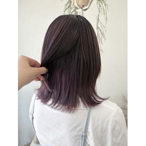 《花屋併設の美容院》ブリーチ×パープル