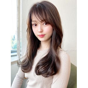 大人かわいいくびれヘアセミロング × ミルクティーベージュ