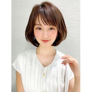30代40代に人気の大人かわいい前髪ありのくびれショート