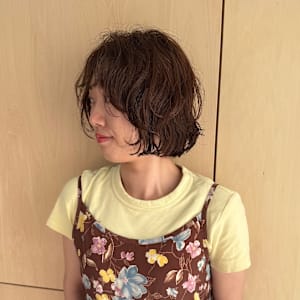 柔らかい髪色と質感ふわっと『アンニュイパーマ』