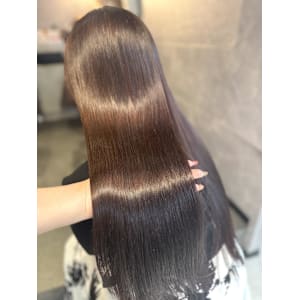 《鈴木茉奈》アッシュブラウン/トーンアップ/艶髪