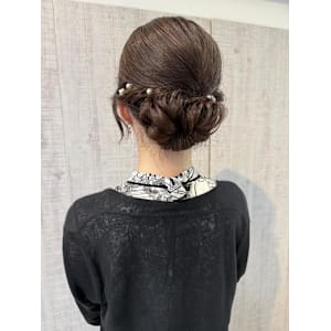 お呼ばれミディアムアレンジ