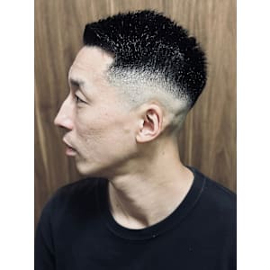 スキンフェード - ヒロ銀座ヘアーサロン 新橋 銀座口店【ヒロギンザヘアーサロンシンバシギンザグチテン】掲載中