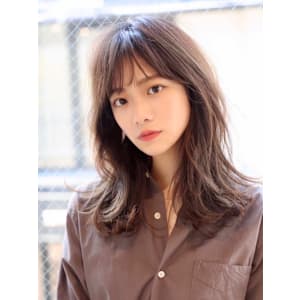 【ANDREY】フェミニンレイヤー