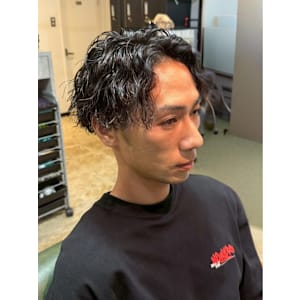 ツーブロック 刈り上げ センターパート ツイストスパイラル - MEN'S SALON SOLEIL by alfRed【メンズサロンソレイユ バイアルフレッド】掲載中