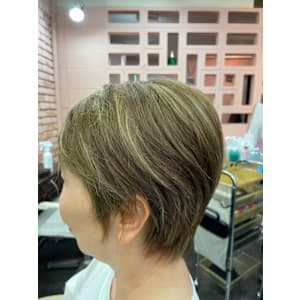 ショート - Hair & Make Herz【ヘアアンドメイクハーツ】掲載中