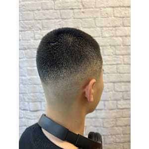 ラインボウズフェード - 銀座マツナガ 新宿パークタワー店【ギンザマツナガ】掲載中