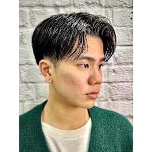 メンズセンターパート