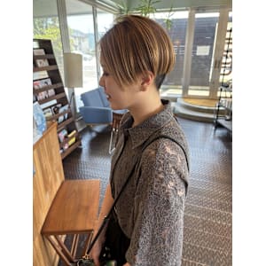 ハイトーン刈り上げスタイル - hair lounge ungu【ヘアーラウンジアングゥ】掲載中
