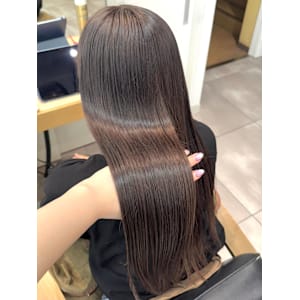 circus流髪質改善ストレート