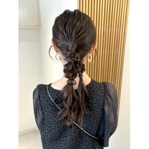 『Nanaka』ツイン編みおろし/結婚式ヘアセット