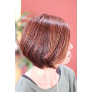 グラデュエイテットボブ