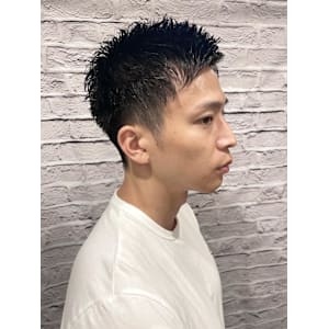 ツーブロック束感ショートアップバング - グレイスフルバーバー プラチナム【グレイスフルバーバー プラチナム】掲載中