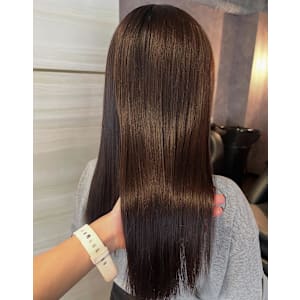 《高橋亜美》アッシュブラウン/ブラウンカラー