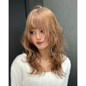 ベージュ　デザインカラー　ハイトーン　表参道/原宿 - Null 表参道本店 デザインカラー/ダブルカラー【ヌル】掲載中