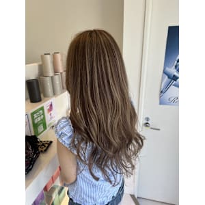 ベージュハイライト - K&K  ブリーチ/ダブルカラー/プルエクステ/縮毛矯正/髪質改善【ケイアンドケイ  ブリーチ ダブルカラー プルエクステ シュクモウキョウセイ カミシツカイゼン】掲載中