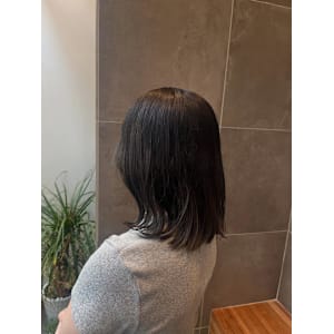 ダークグレージュ