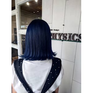 ネイビーブルーカラーの外ハネスタイル - PHYSICS【フィジックス】掲載中