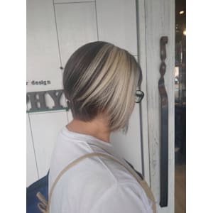 お洒落なポイントメッシュでアシメスタイル - PHYSICS【フィジックス】掲載中