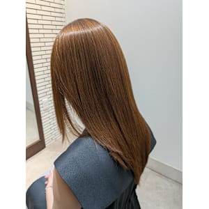 艶髪ストレートで毎朝を楽にします