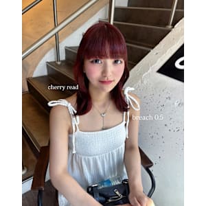 チェリーレッド