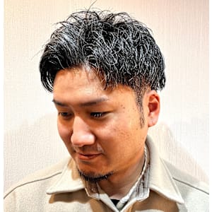 ツーブロックショートアップバング