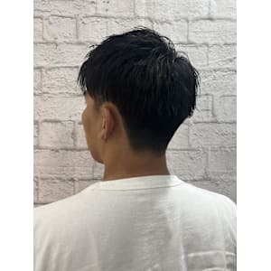 ツーブロ／刈り上げ／アップバング