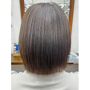 毛量調整　軽さのあるボブ