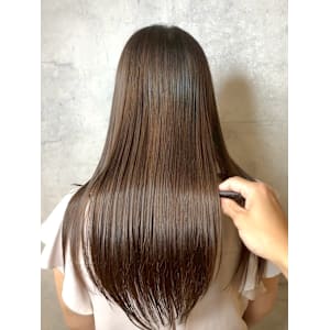 艶感たっぷり髪質改善ストレート