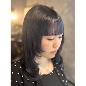 《鈴木茉奈》ネイビーグレー/レイヤーカット/大宮