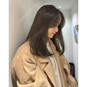 レイヤーカット/グレージュカラー/似合わせカット/透明感カラ