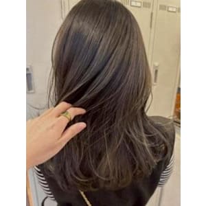 #オリーブブラウン　#ハイライトカラー