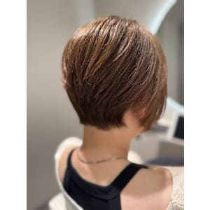 明るい白髪染め×ショートボブ 『銀座/個室』 - answer BEAUTY SALON【アンサー ビューティーサロン】掲載中