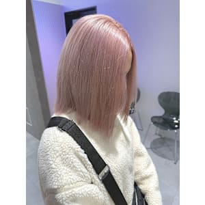 ペールピンクピンクベージュハイトーンカラー