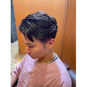 銀座　理容室　ツーブロショート