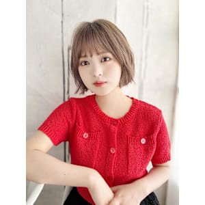 ニュアンスカールのハイトーンボブスタイル