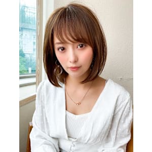 30代40代に人気の大人かわいい前髪ありのくびれショート