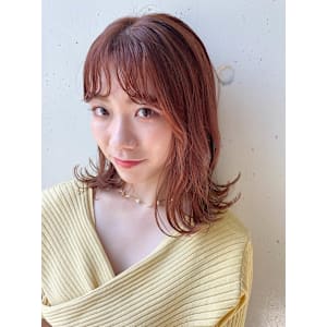 〈medium〉外ハネ○コーラルオレンジ