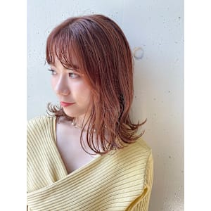 〈medium〉外ハネ○コーラルオレンジ