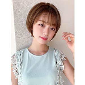 30代40代に人気の大人かわいい前髪ありのくびれショート