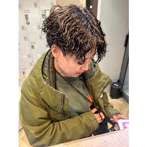 この夏オススメ！！メンズパーマ！！