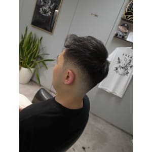 バーバーナチュラルロースキンフェードビジネス/渋谷/代々木