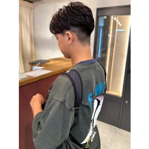 刈り上げ ツーブロック マッシュ  眉カット メンズカット