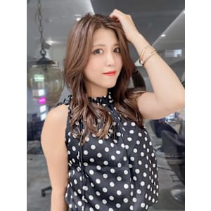 レイヤーカット ベージュカラー 顔周りカット 韓国風 20代