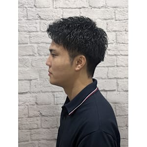 ツーブロアップバング × パーマ感スタイル