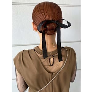 ヘアセット お団子 リボンアレンジ カチモリ タイト 結婚式