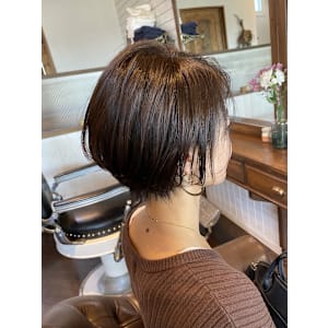 透け感ショートボブ